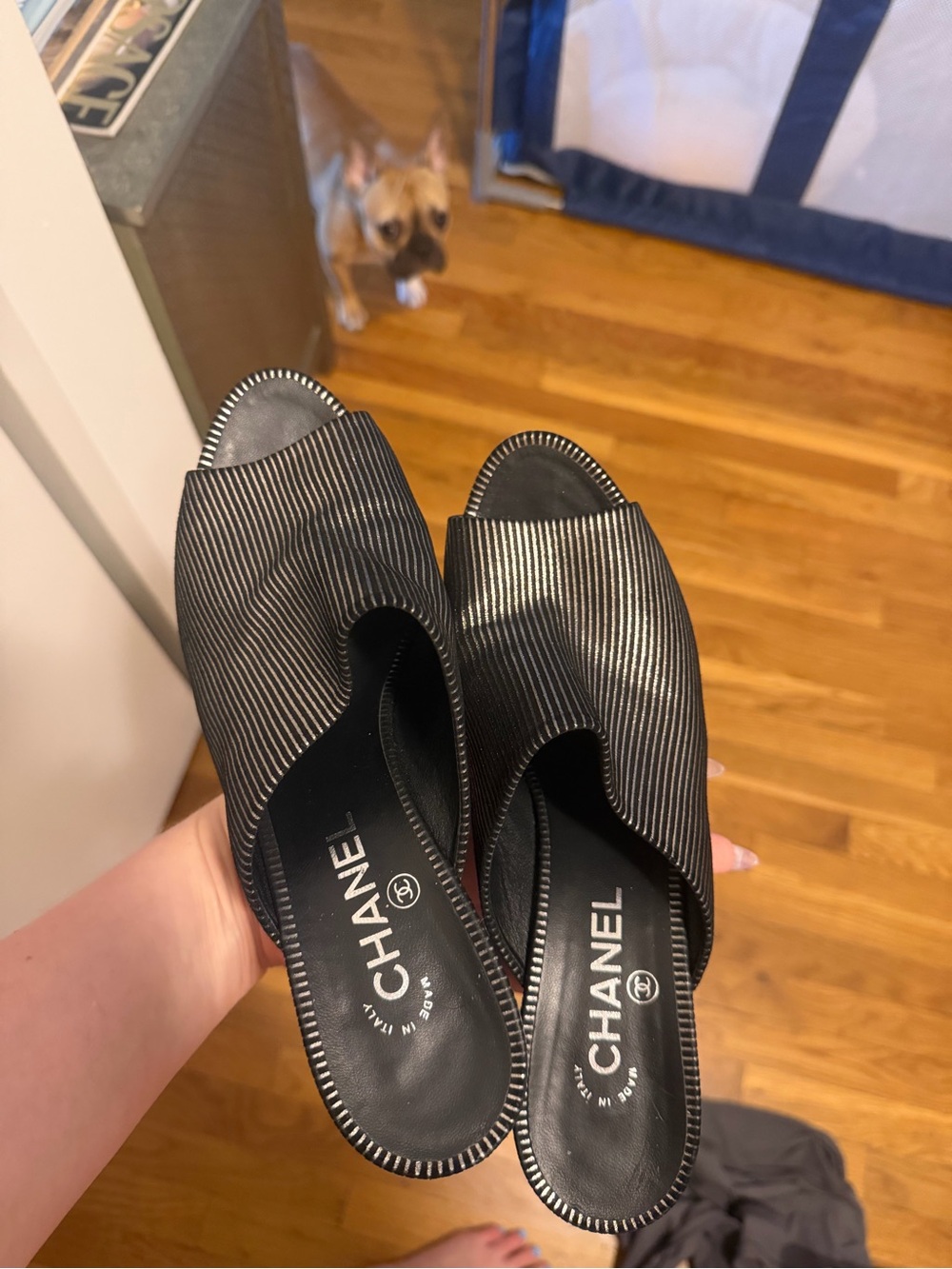 Amazing condition Chanel pinstripe mule - Picture 2 of 5